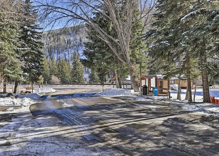 Vail Ski Condo W/ Mtn Views & Shuttle Service!