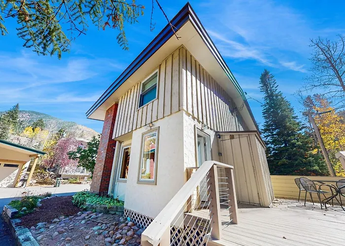 East Vail Escape